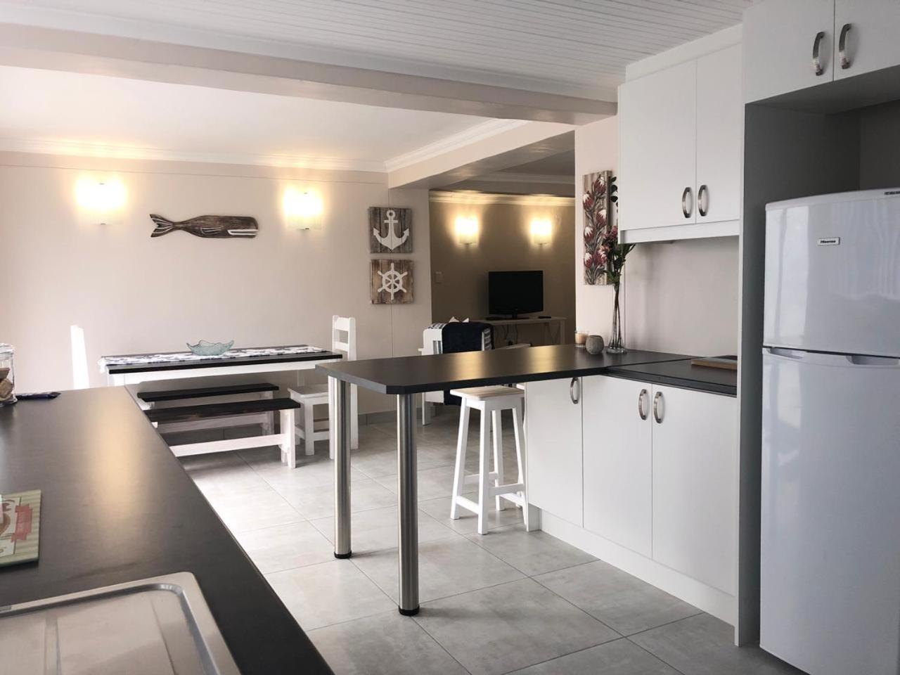 Seaside Place Struisbaai Exterior photo